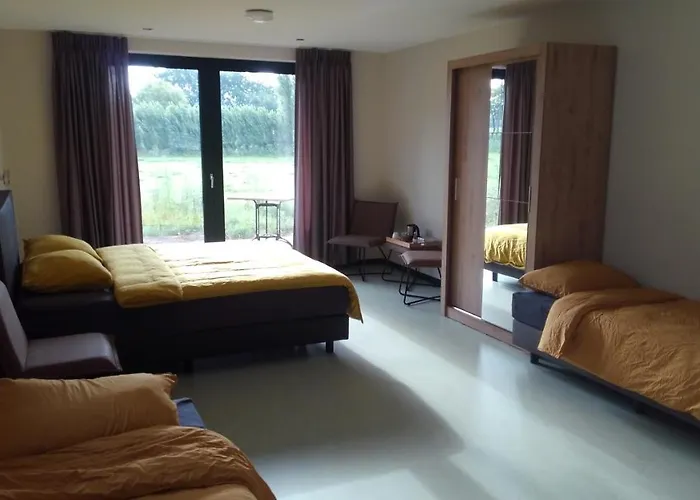 In De Wei Nocleg ze śniadaniem 3*